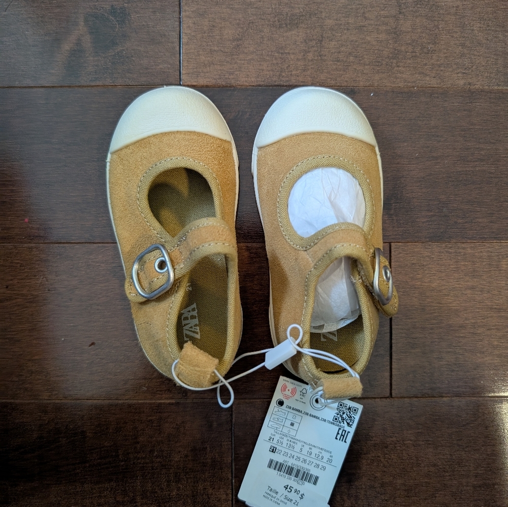 NWT Toddler Girls Leather Shoes